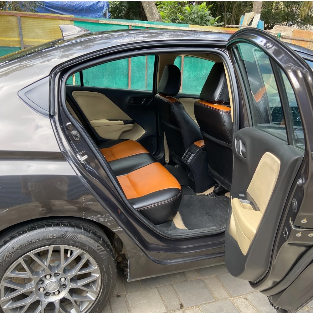 Vehicle Status - SOLD For more details Call or WhatsApp - +91 7619114574 🏛 Registration - Karnataka Name - HONDA CITY 1.5 SV (I VTEC) Make Year - 2015 KM Driven - 97500 No. of Owners - First🛡 Insuranc (7)